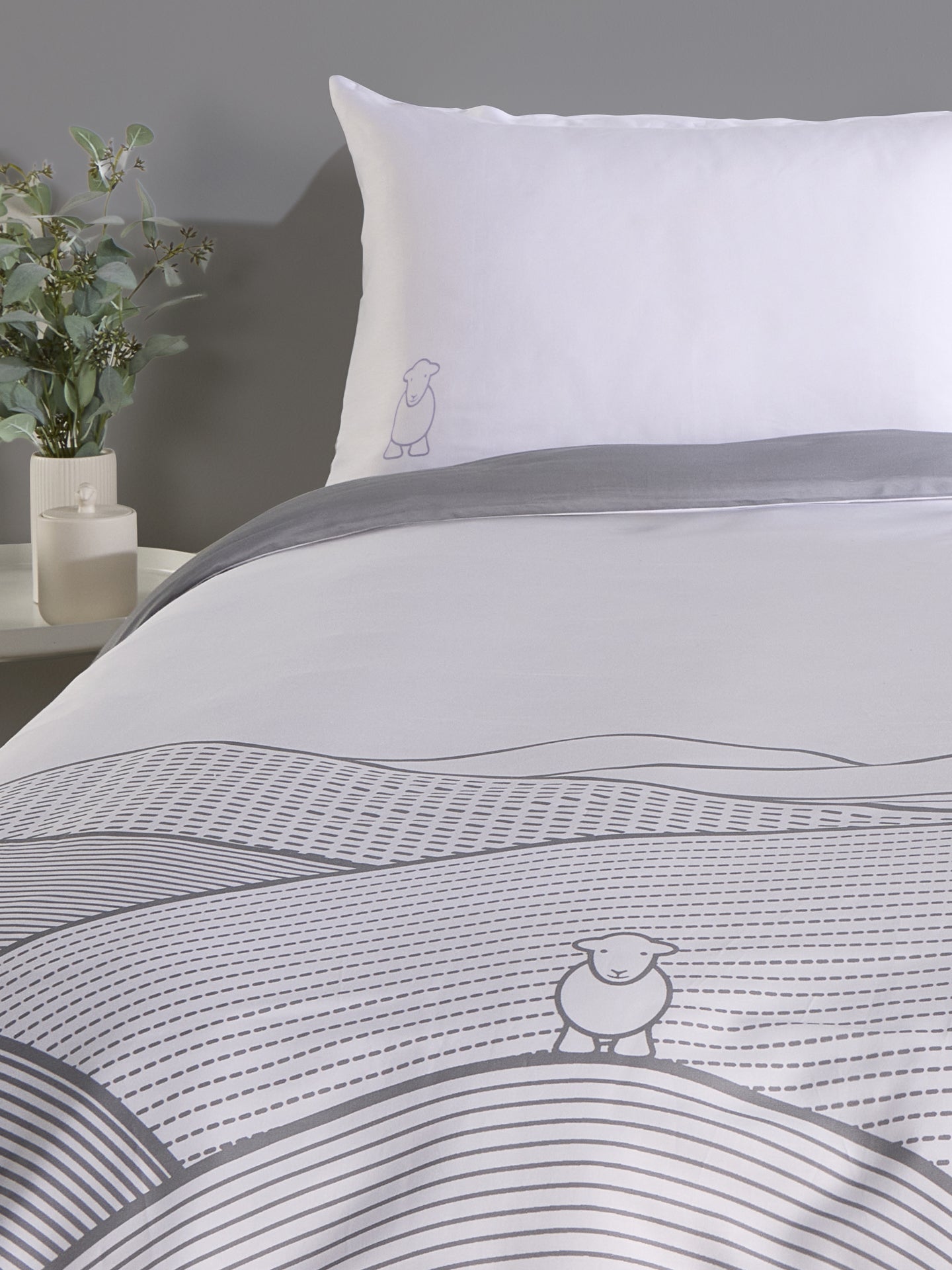 Line Duvet Set