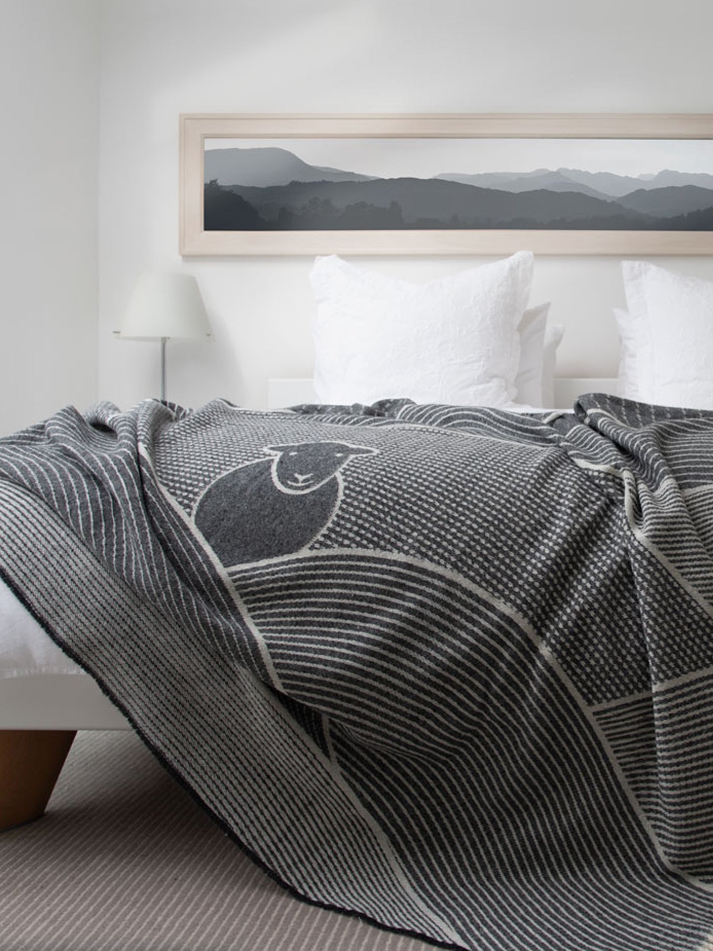 Line Recycled Wool Throw